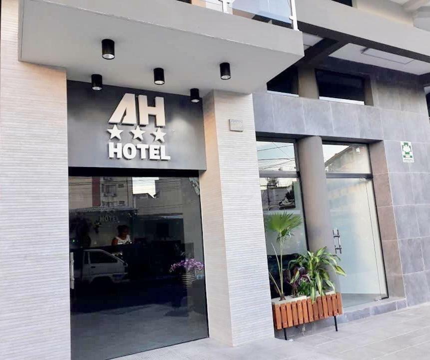 Ah Hotel Санта-Крус-де-ла-Сьєрра Екстер'єр фото